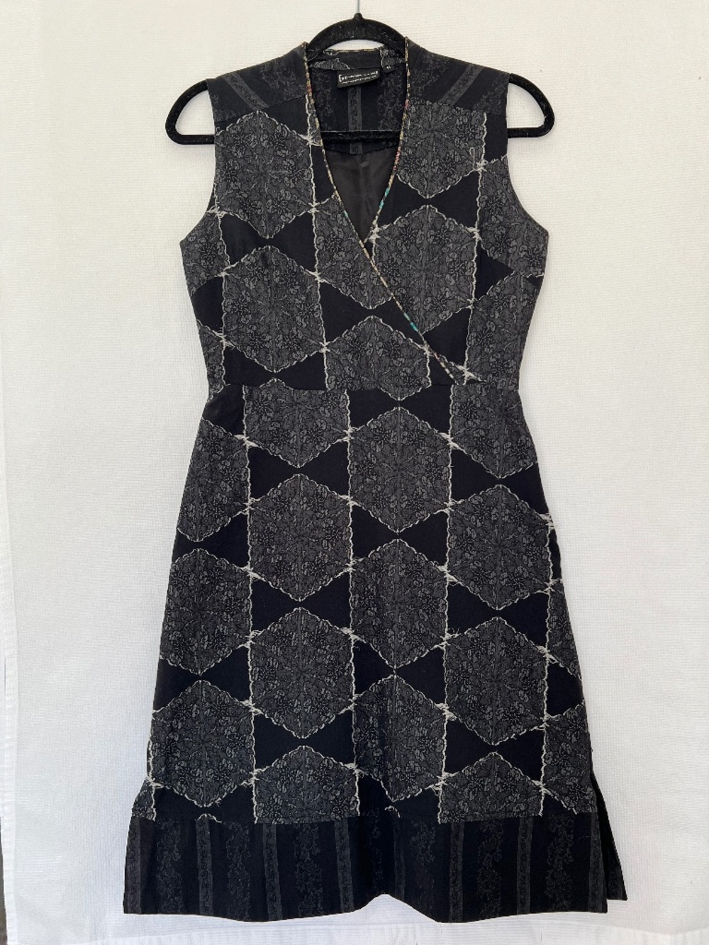 St-Martins Danish Design Geometric Medallion Mock Wrap A-Line Midi Dress M